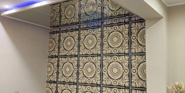 20251120114726-1001302-10