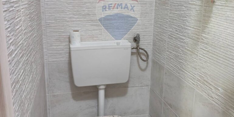 20251120114750-1001302-18