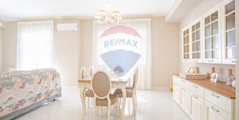 20251120120046-1002396-4