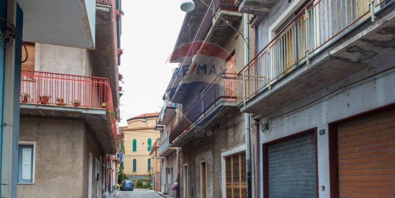 20251120125604-1002414-4