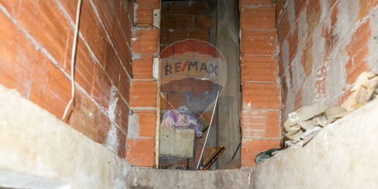 20251120125620-1002414-9