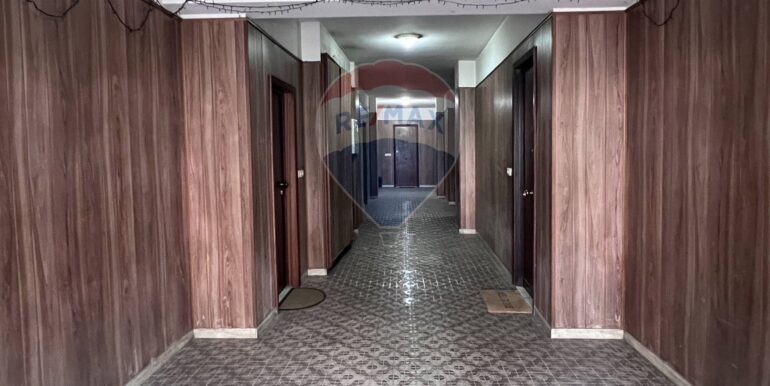 20251120161043-1002226-11