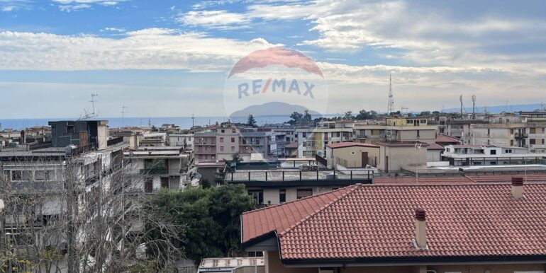 20251120161052-1002226-13