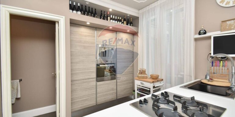 20251120181304-1002499-15