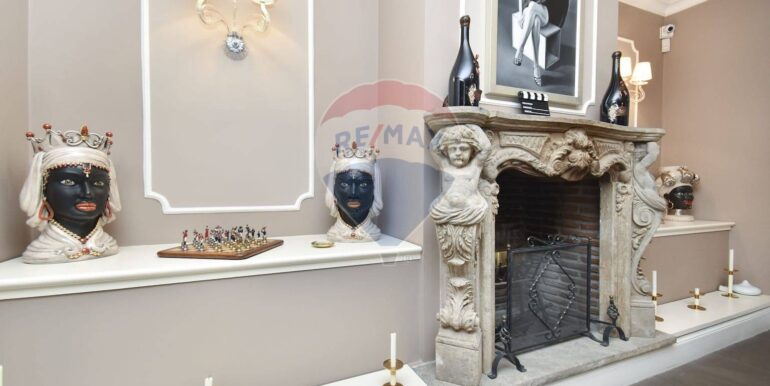 20251120190428-1002499-34