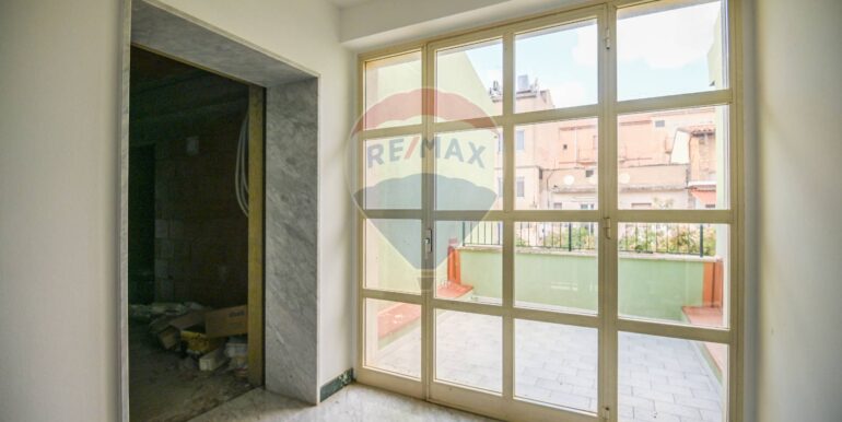 20251120195204-1002526-2