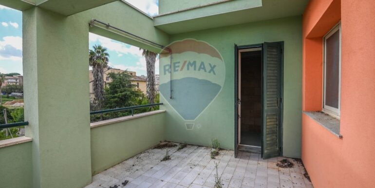 20251120195208-1002526-3