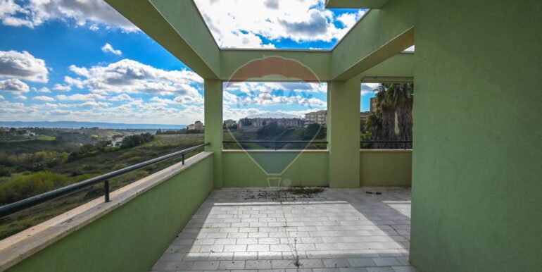 20251120195211-1002526-4