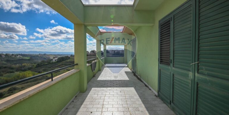 20251120195215-1002526-5