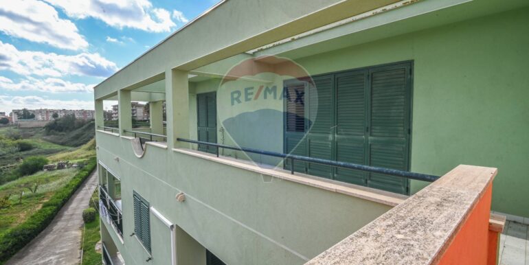 20251120195225-1002526-8