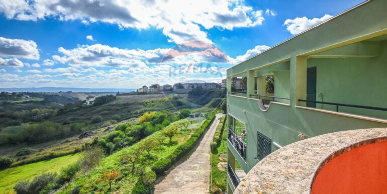 20251120195233-1002526-10