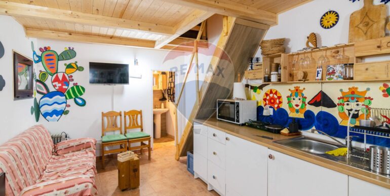 20251120214710-1002552-4