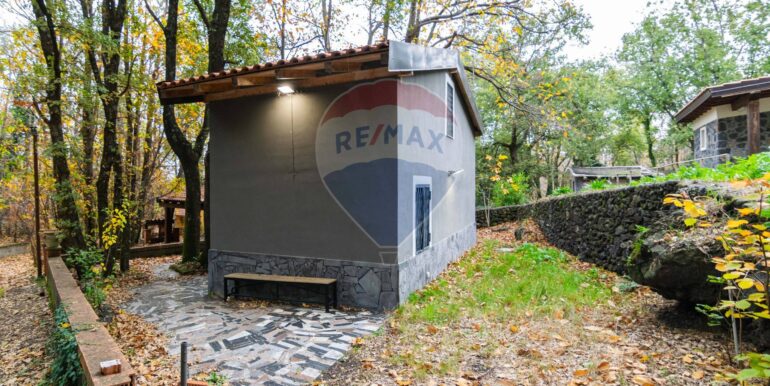 20251120214749-1002552-17