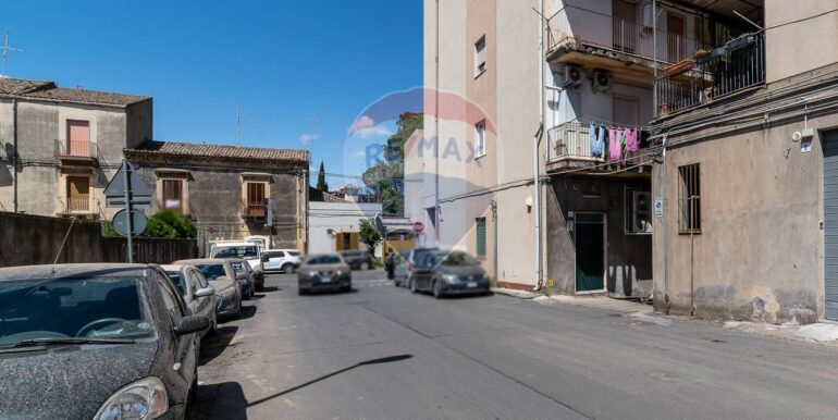 2025112095328-1002365-0