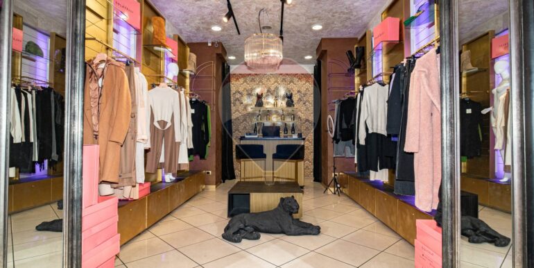 20251121120508-1002621-2