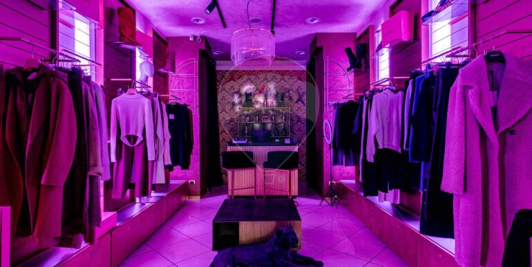 20251121120509-1002621-6