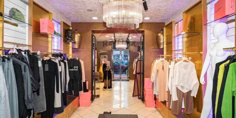 20251121120510-1002621-10