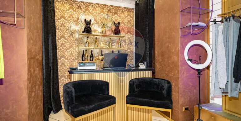 20251121120510-1002621-8