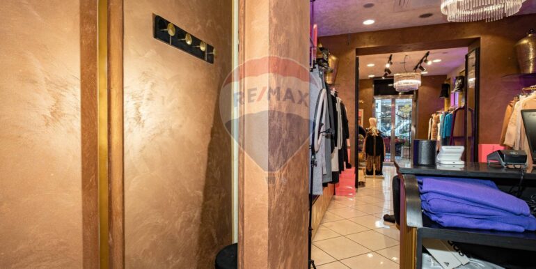 20251121120511-1002621-11