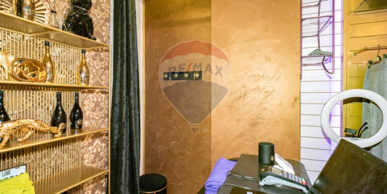 20251121120511-1002621-12