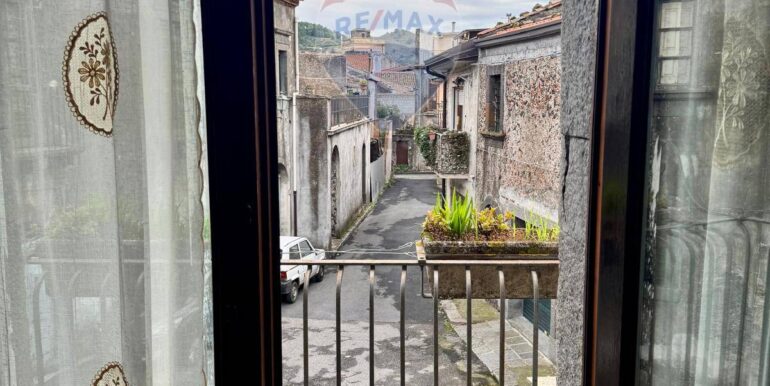 20251121120531-1002613-22