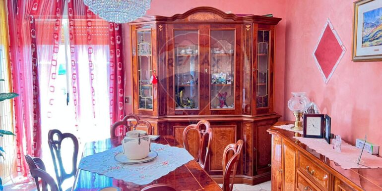 20251121141647-1002662-11