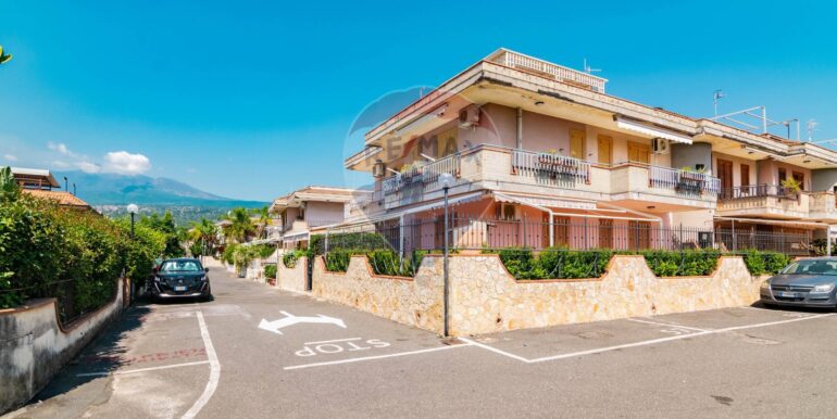 20251121145036-1002670-22