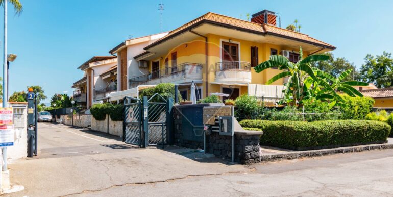 20251121145039-1002670-32