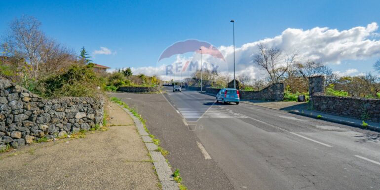 20251121172758-1002724-3