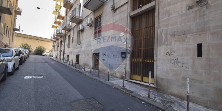 20251121192330-1002781-2