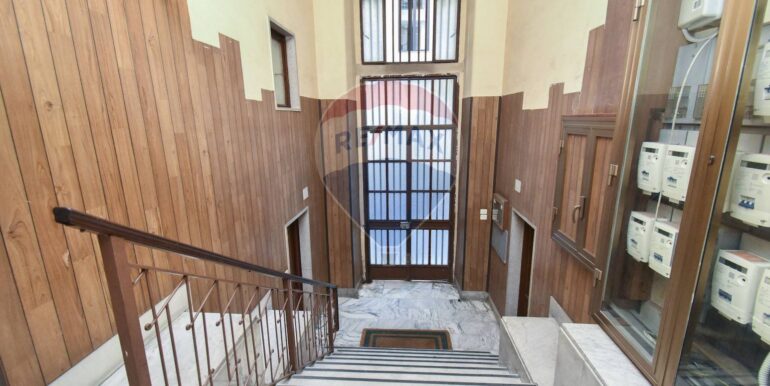 20251121192334-1002781-4