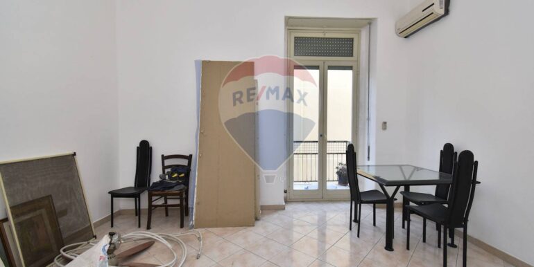 20251121192350-1002781-11