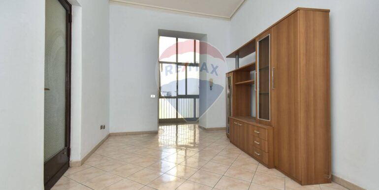 20251121192359-1002781-15