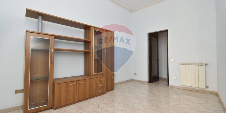 20251121192401-1002781-16