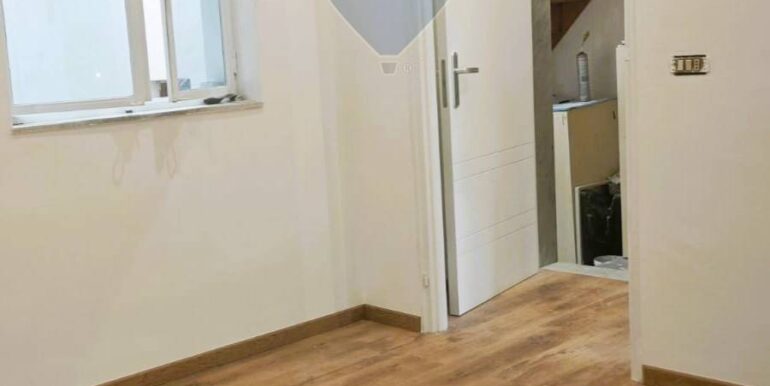 20251121211829-1002451-6