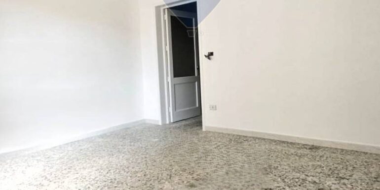 20251121211840-1002451-11