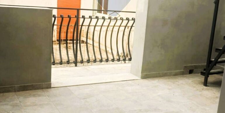 20251121211901-1002451-21