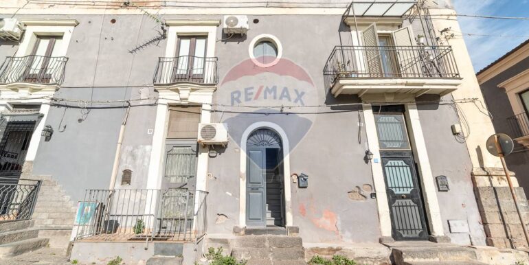 20251122203620-1002095-3