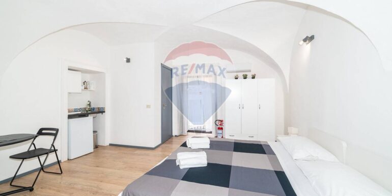 20251122203641-1002095-12