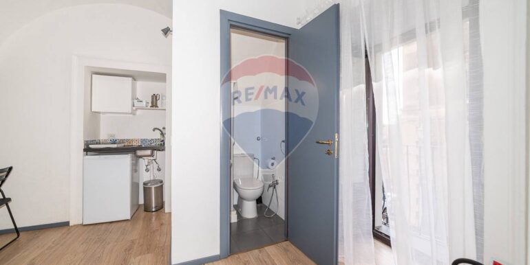 20251122203654-1002095-18