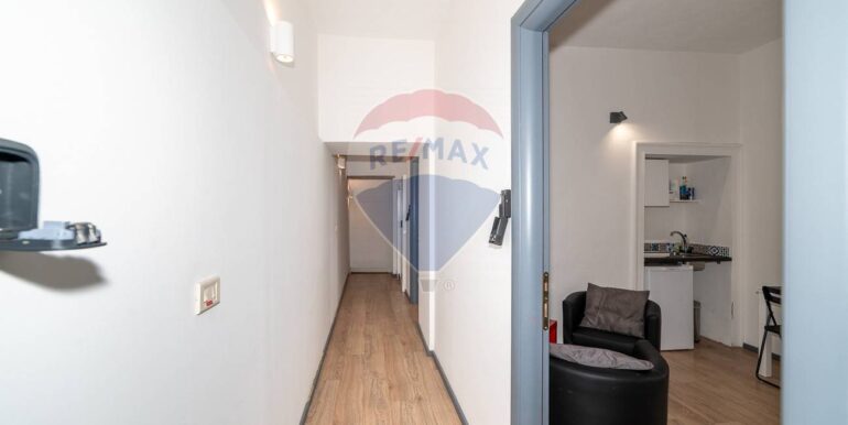 20251122203701-1002095-21