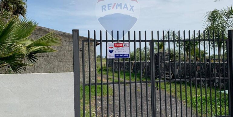 20251124100835-1002898-3