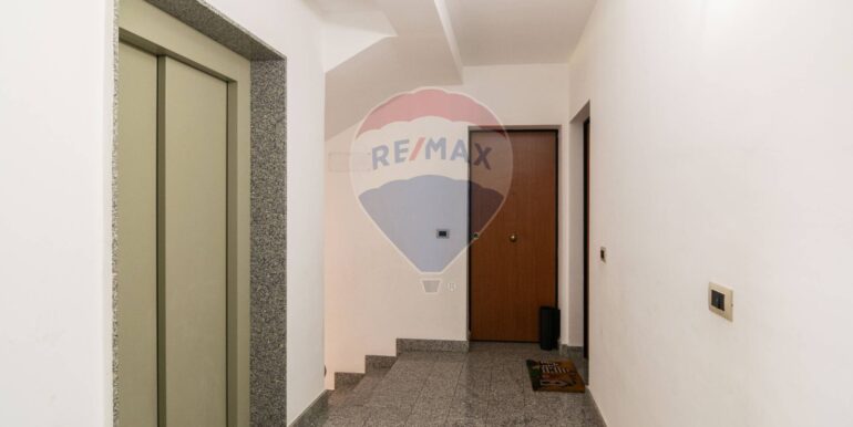 20251124112132-1002375-11