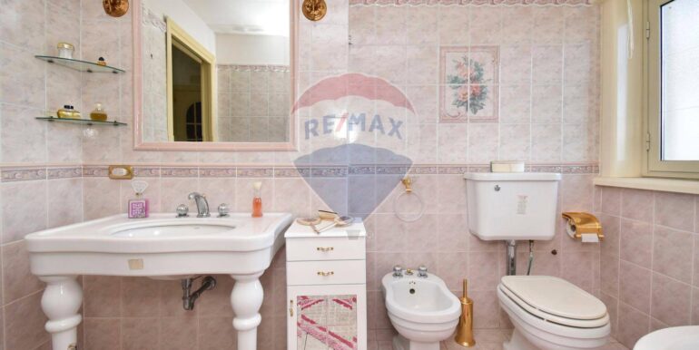 20251124113406-996824-12