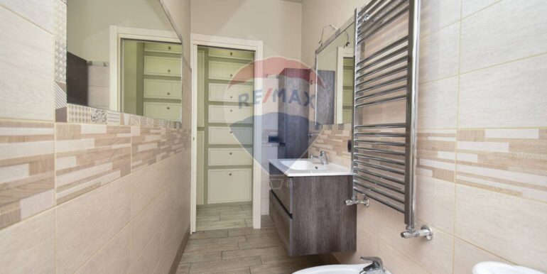 20251124150156-1000704-14