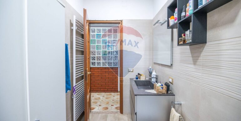 20251125190616-997359-12