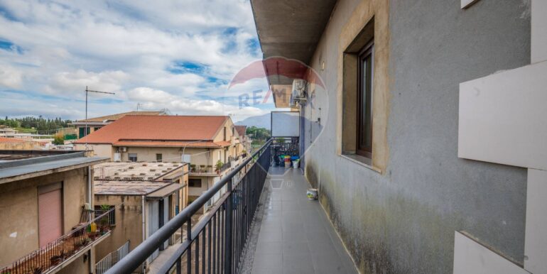 20251125190650-997359-22