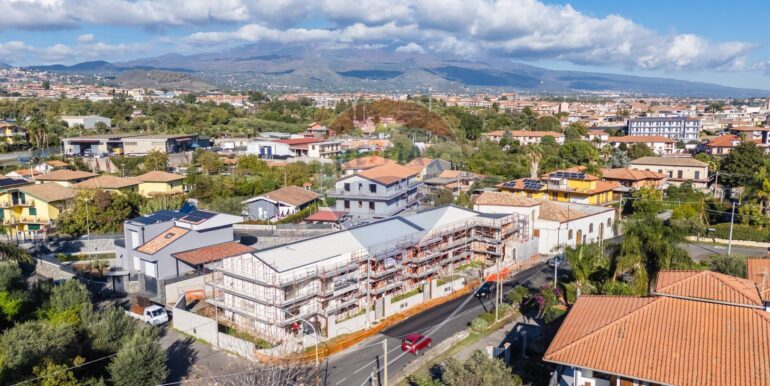 20251126100930-999206-76