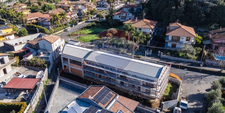 20251126101848-999315-84