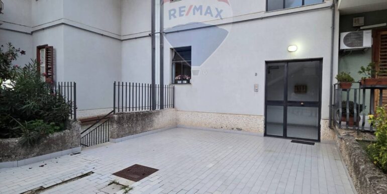 20251126102242-1003778-2